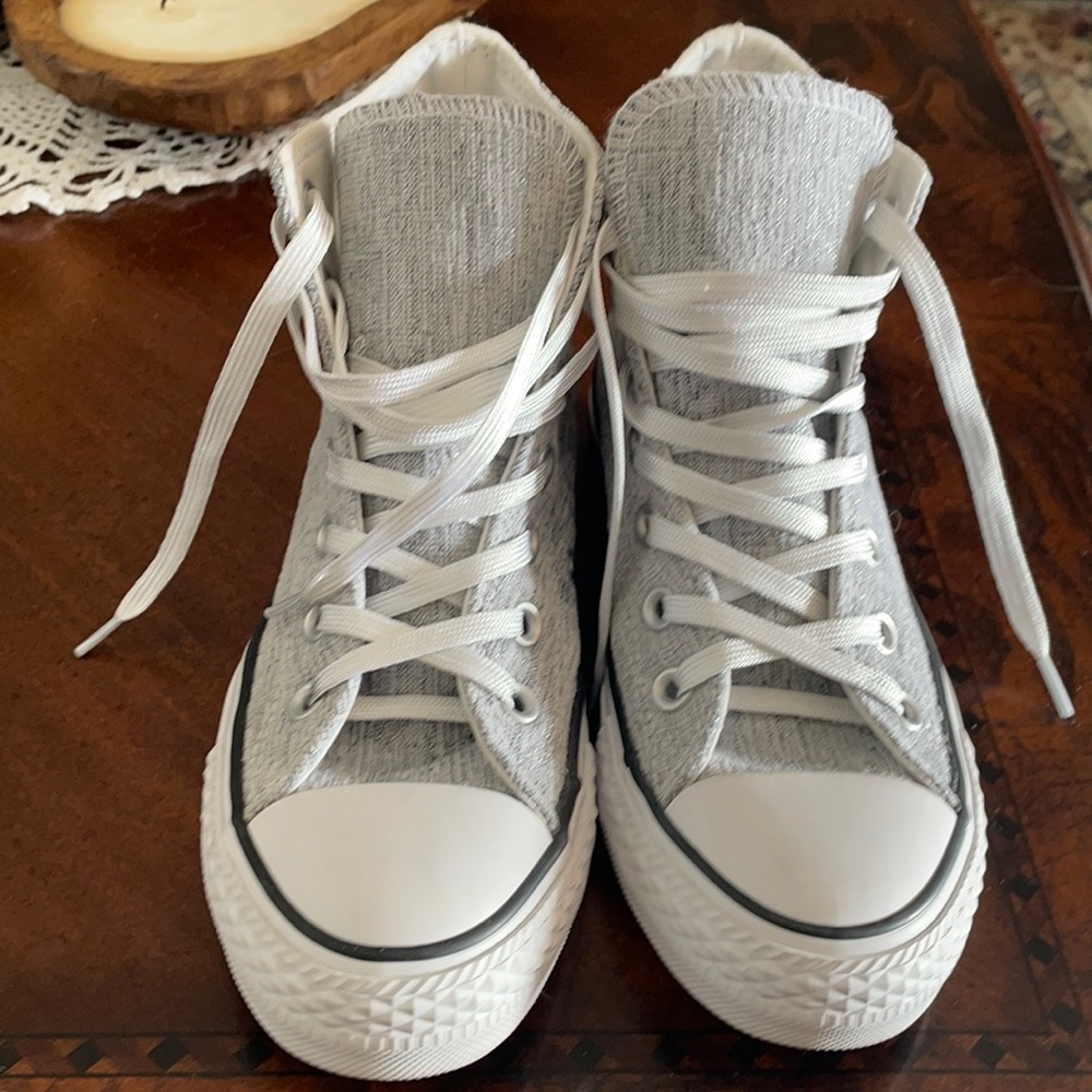 Allstar converse size 6